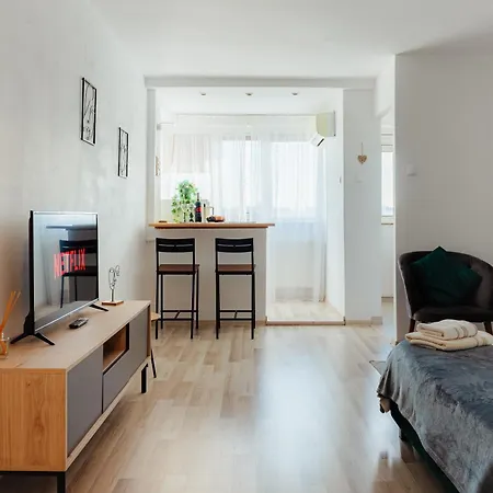 Premium Studio Next To National Arena & Park-3