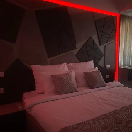 Elegant Suite - Titan Park-3