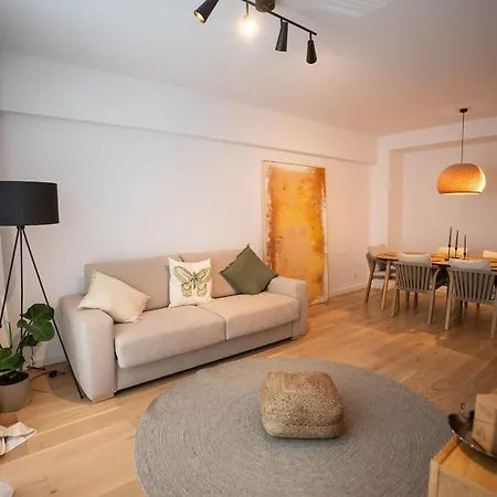 The Level Sanctuary: Free Parking & Netflix-2
