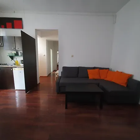 Unirii Guest-2