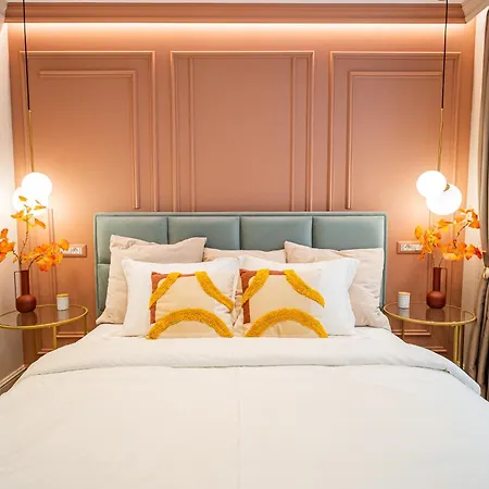 Victoriei Emerald & Pink Gems - Designer Apartments-3