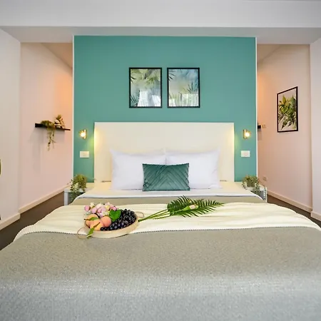 Urban Paradise - Modern Central Accommodation-2