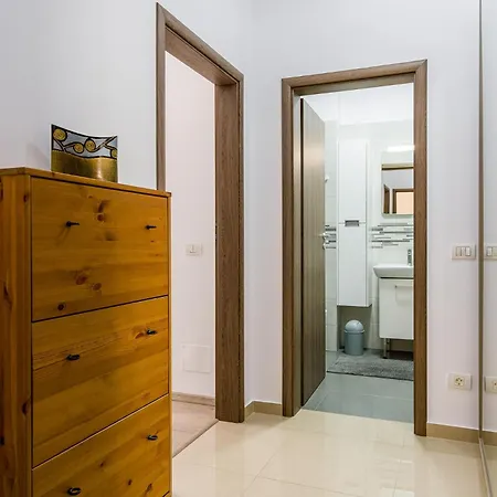 Politehnica Deluxe Apartment-3