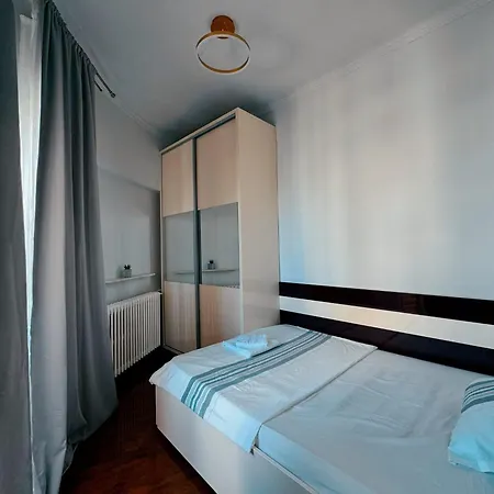 Abbey Inn Rosetti-2