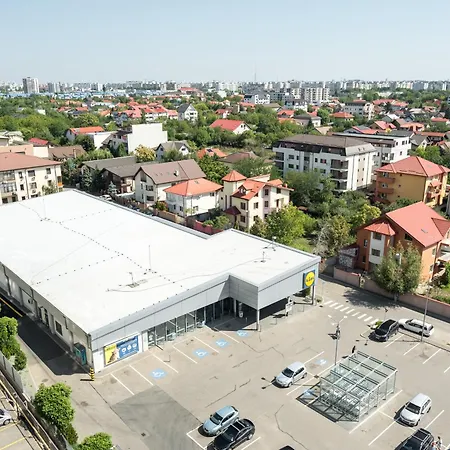 Majestic Apartments- With Parking-2