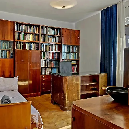 Afi Mall 3 Bedrooms Apartment - Perfect For Families Or Groups-3