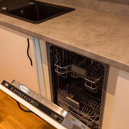 Escapism - Premium 1Br Apartment With Parking-3