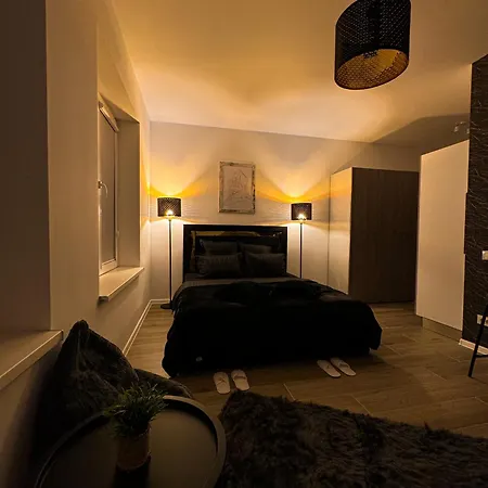 Elegant Escape-3