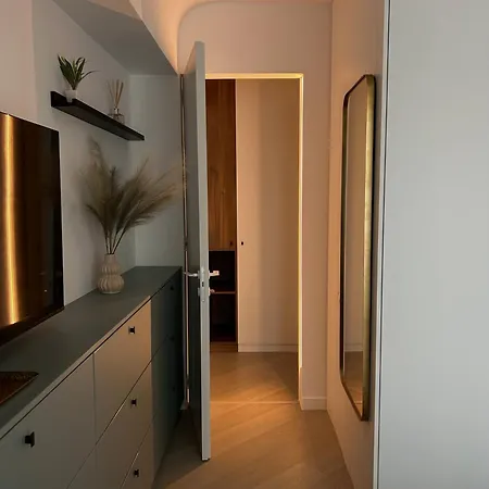 Exclusive Apartment Cortina North With Private Parking & Balcony - 01-2