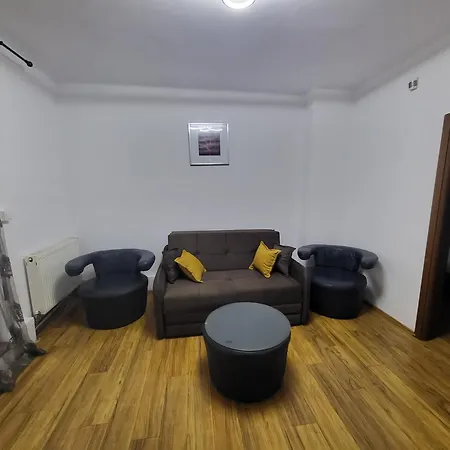 Apartment Mega Mall Monza National Arena-2