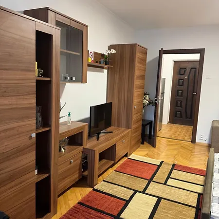 Titanii Park Apartment-2