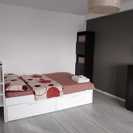 Superb 1Br Apartment With Air Conditioner-3