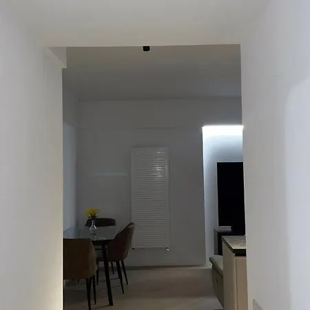 Fancy Apartment With 2Br-2