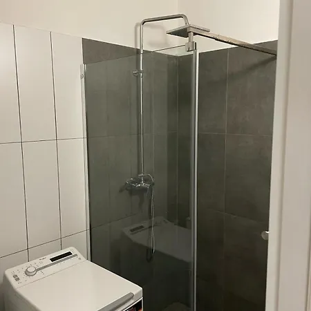 Center 1 Bdrm Apt With Terrace-3