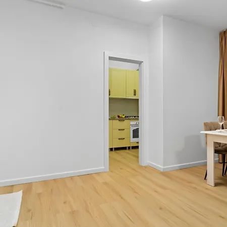 Apartments With Huge Balcony And City View - Tineretului Park-3