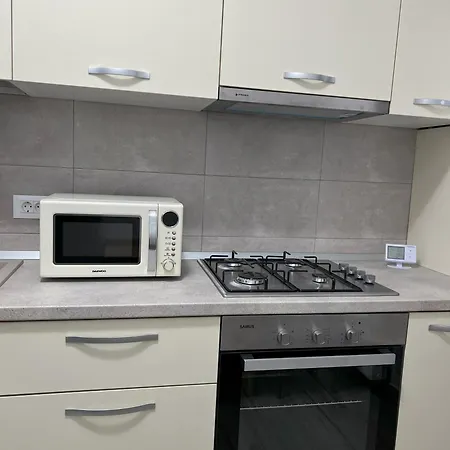Refined Studio Haven At Exigent Plaza - 08-2