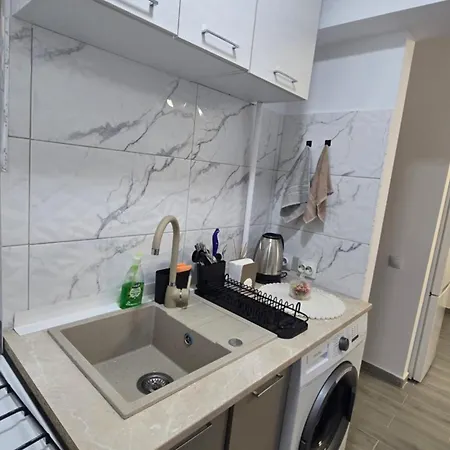2 room apartment 15 minutes from Unirii-3