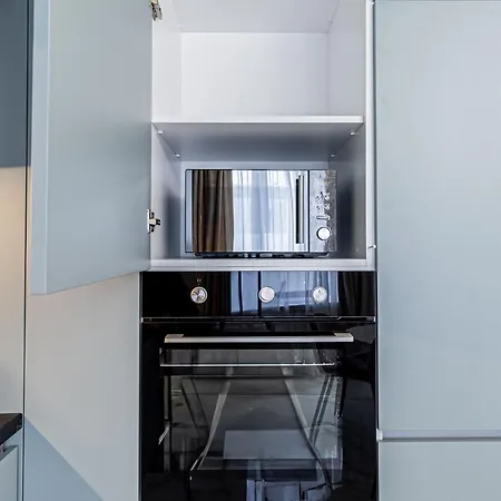 Cozy Premium Collection - Studios & Suites Bucharest-3