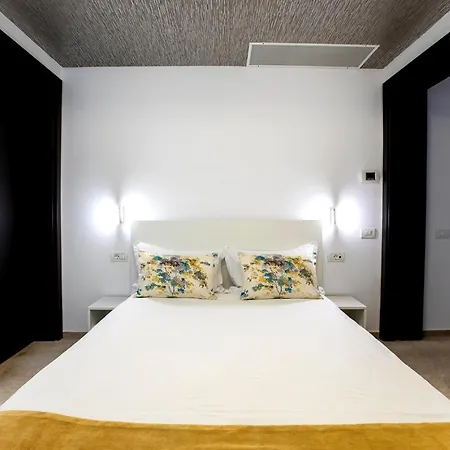 Romana Apartments City Center-2