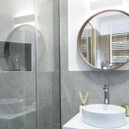 Cental Vibe Apartment-2