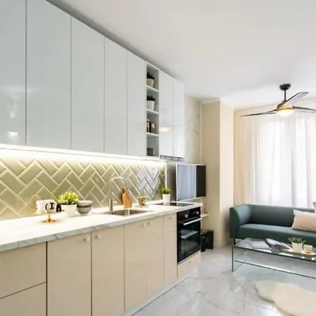 Cental Vibe Apartment-3