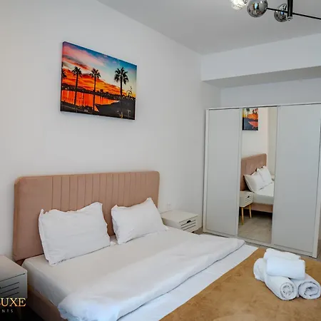 Yamaluxe Apartments - Silent & Primitive With Relaxing Area-3