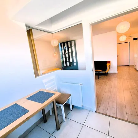 Plaza View Studio-2