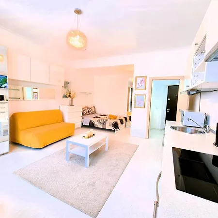 Central Pearl Studio-3