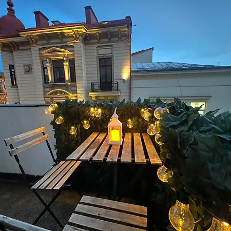 Middle Old Town Apartment-3