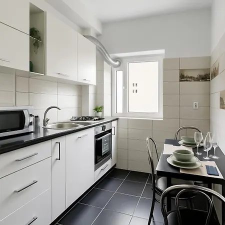 Green Central Old Town Apartment-3