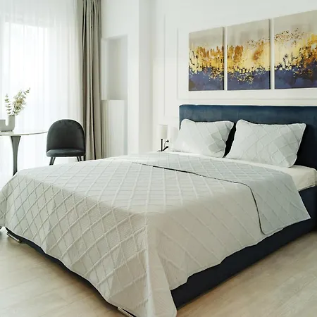 Green Charm Plaza Apartment Lujerului-3