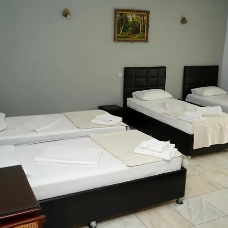 Hotel Bliss-3