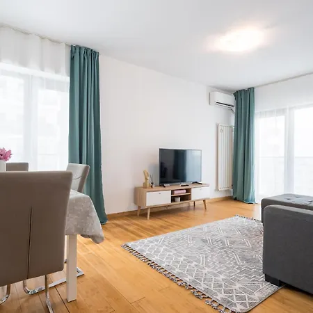 Skyline I 1 Bedroom Apartment On Nerva Traian-2
