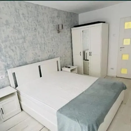 Apartament Elegant & Central Complet Utiliat Self Check-In-3