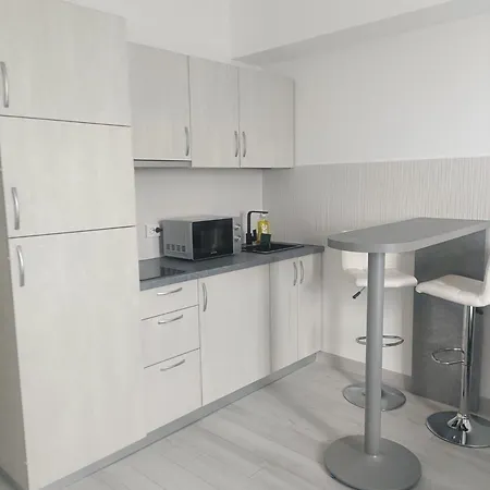Miha Deluxe Rooms-3
