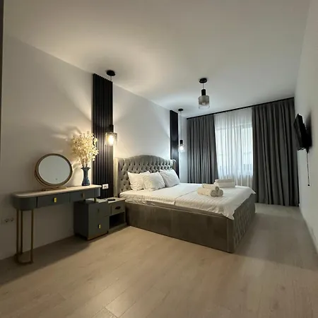 Modern 2Br Apartment, Free Parking, Near City Center & Metro-3