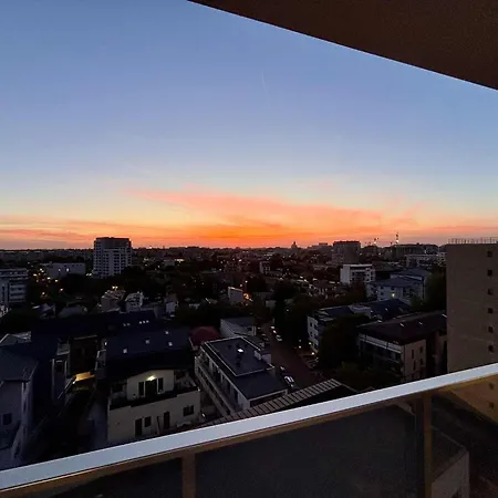 Belvedere City View Studios & Apartments With Free Parking & Gym-2