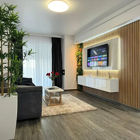 Bucharest Luxury Glam Apartments City Center Area - Parking Option-3