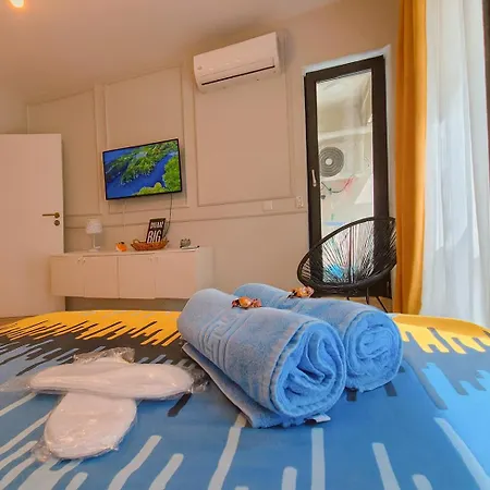 Plaza Residence Studio 3-2