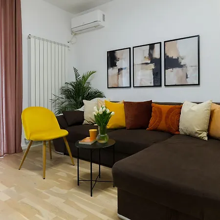 Amalia - Cozy & Quiet Apartment Near Veranda Mall & Obor Market-3