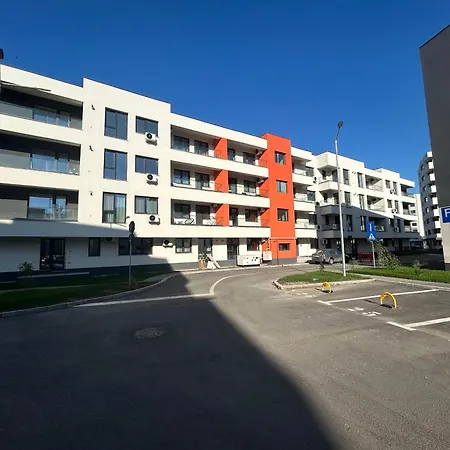 Ivory Residence Studio Deluxe - Free Parking & Self Check-In-3