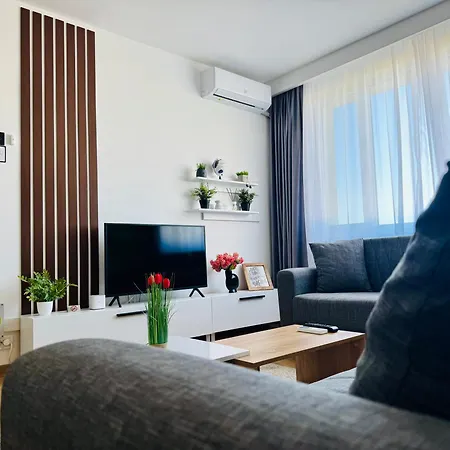 UNDE Home-3