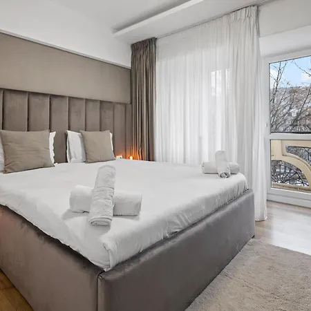 Top Location - Contemporary Parliament View - 2Br-3