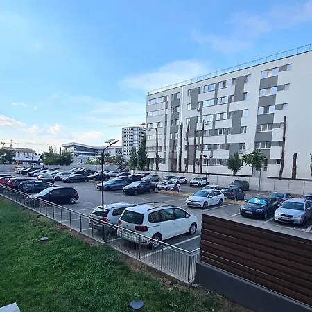 Uverturii Studio Apartment 113 - Free Parking-3