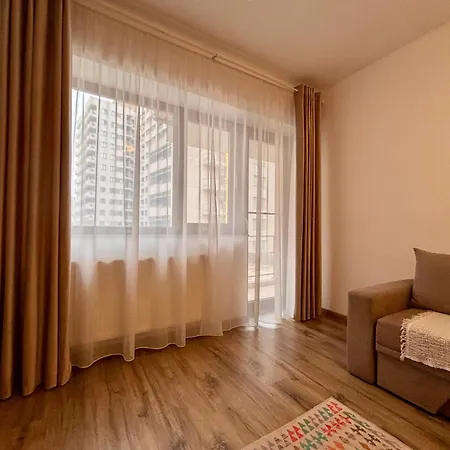 Bellagio - Cozy Apartment With Free Parking & Gym-3