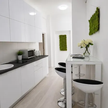 Metropole Apartments Old Town-3