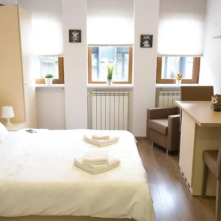Grand Central Accommodation - Smardan-2