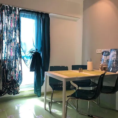 Green Apartment 6-3