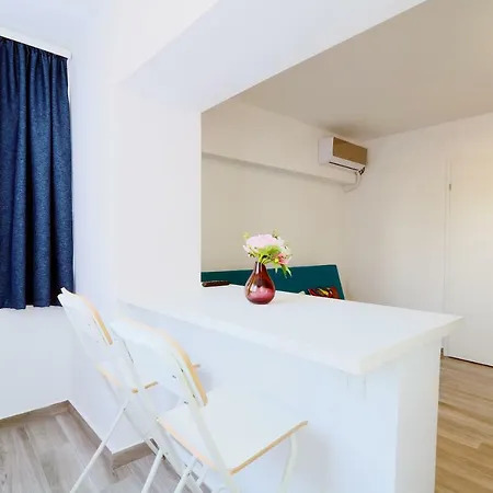 Luxury Olimpia Studio In Bucharest, With Netflix App-2