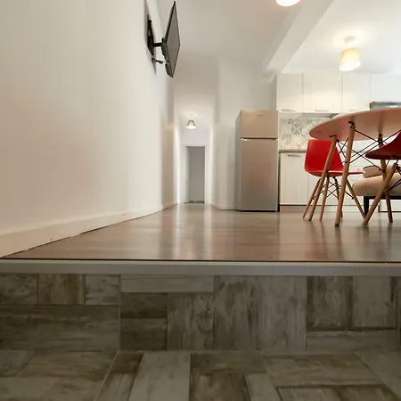 Stanford Apartments-3